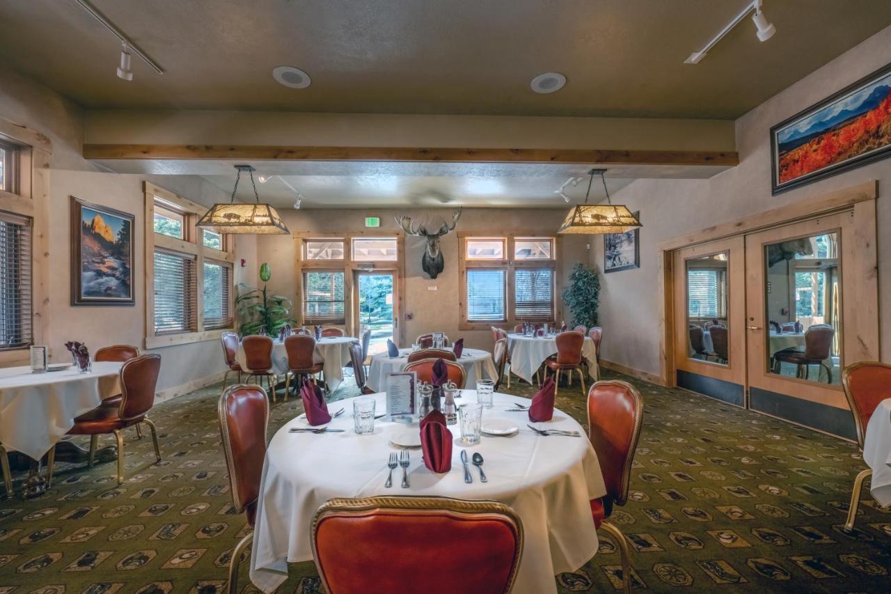 אלפיין Flying Saddle Resort And Steak House מראה חיצוני תמונה